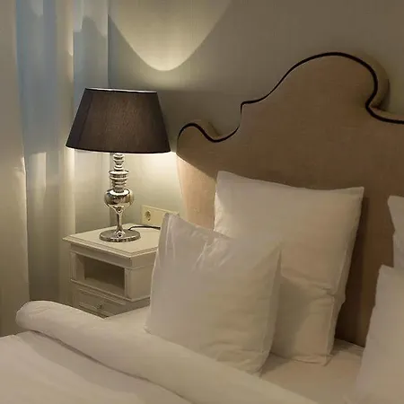 Wooden Aparthotel 5*